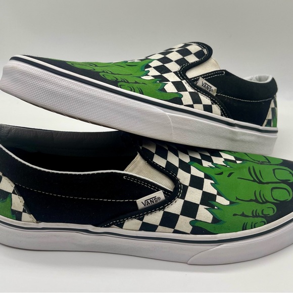 Marvel Incredible Hulk Checkerboard Slip-On Vans - Picture 2 of 6